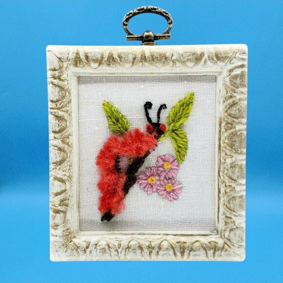 Vintage 1970s Butterfly Ladybug Caterpillar Miniature Crewel Art Set Frames - Picture 10 of 17